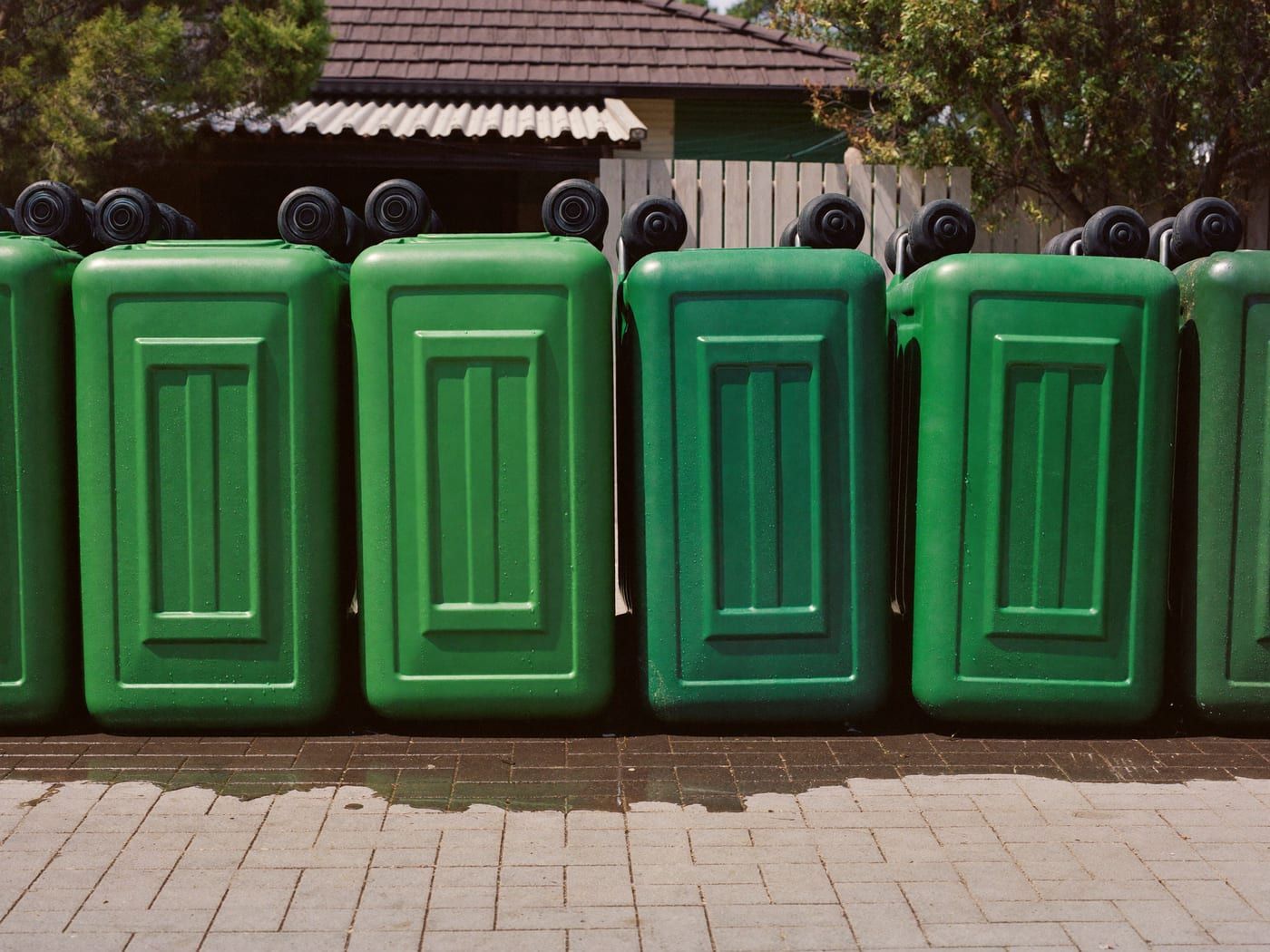 clean bins